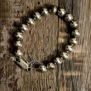 💕EUC! B0471 Silpada .925 Sterling Silver 8mm Beaded Bracelet w/box chain clasp.💕